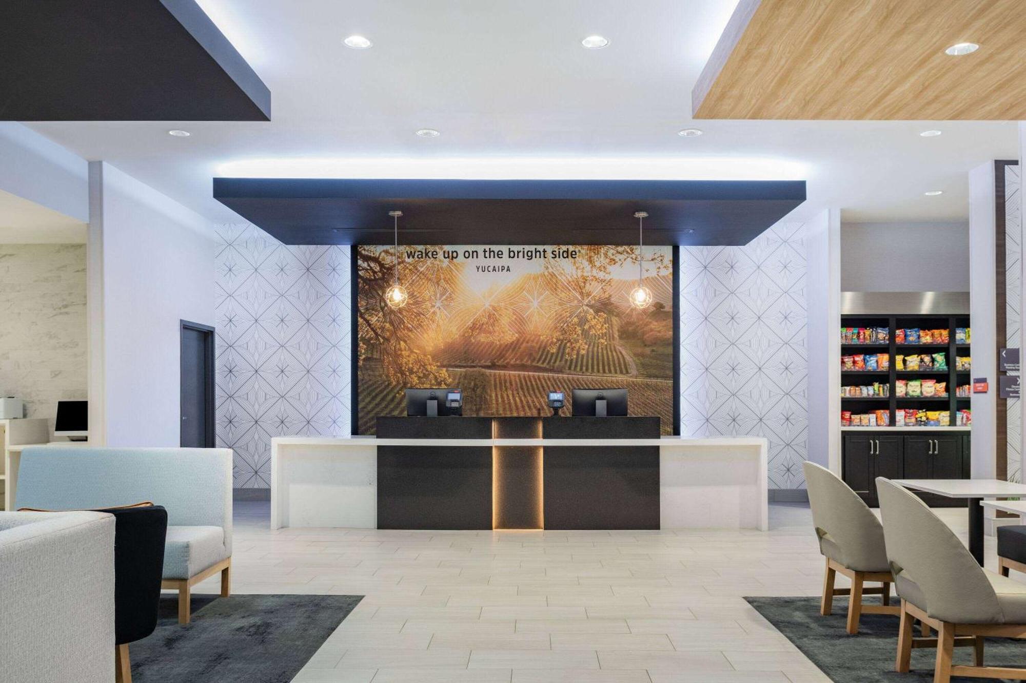 La Quinta Inn & Suites By Wyndham Yucaipa Extérieur photo