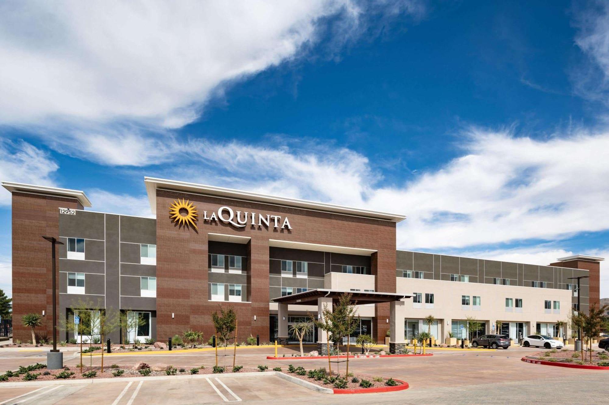 La Quinta Inn & Suites By Wyndham Yucaipa Extérieur photo