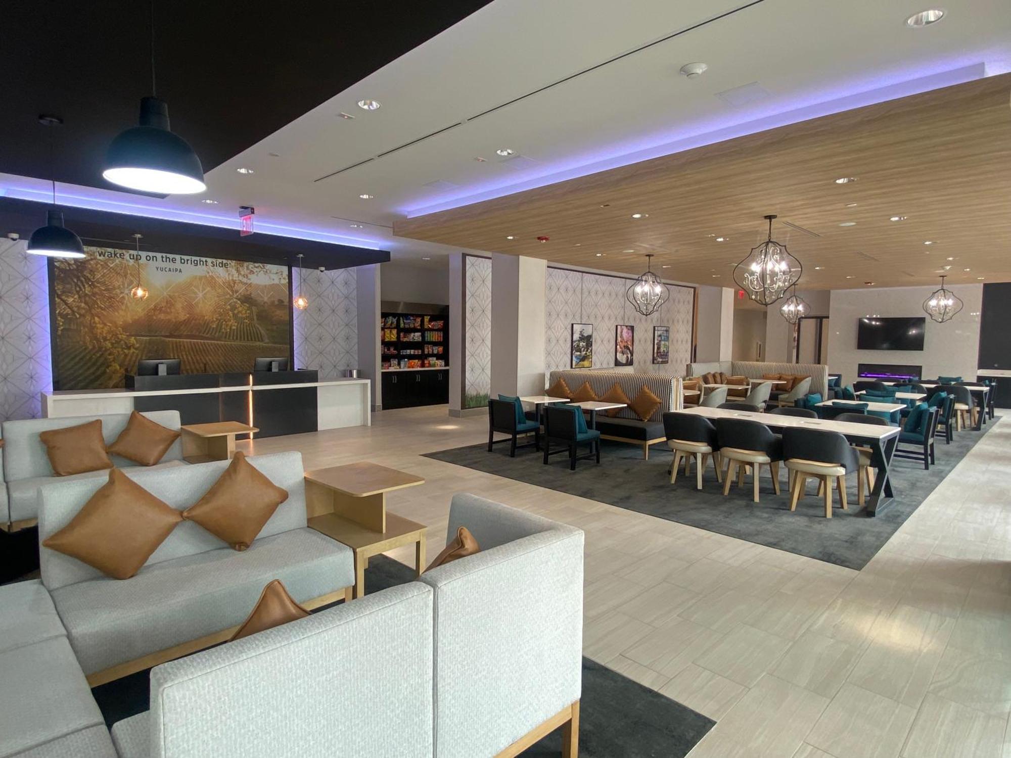 La Quinta Inn & Suites By Wyndham Yucaipa Extérieur photo