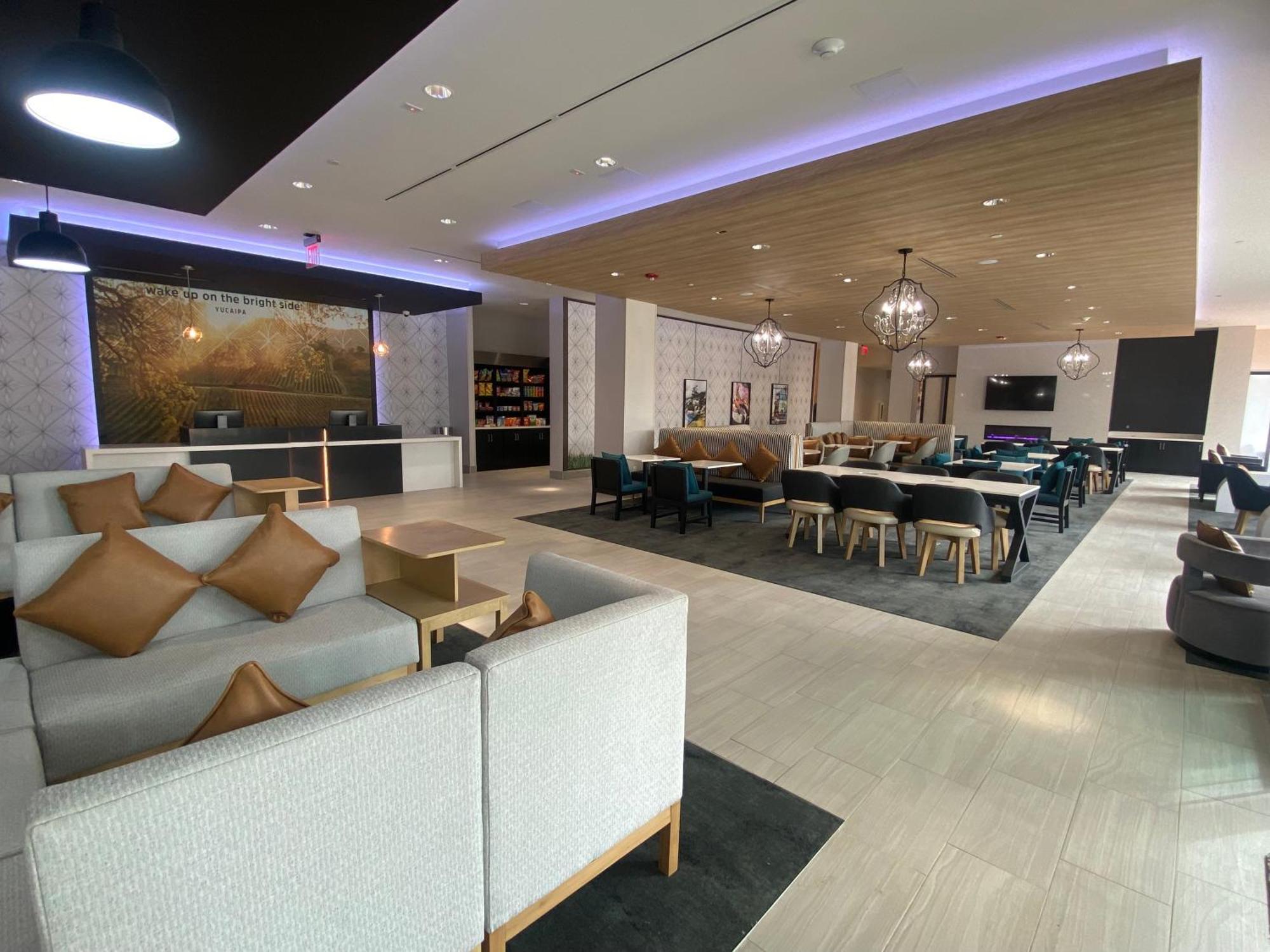 La Quinta Inn & Suites By Wyndham Yucaipa Extérieur photo