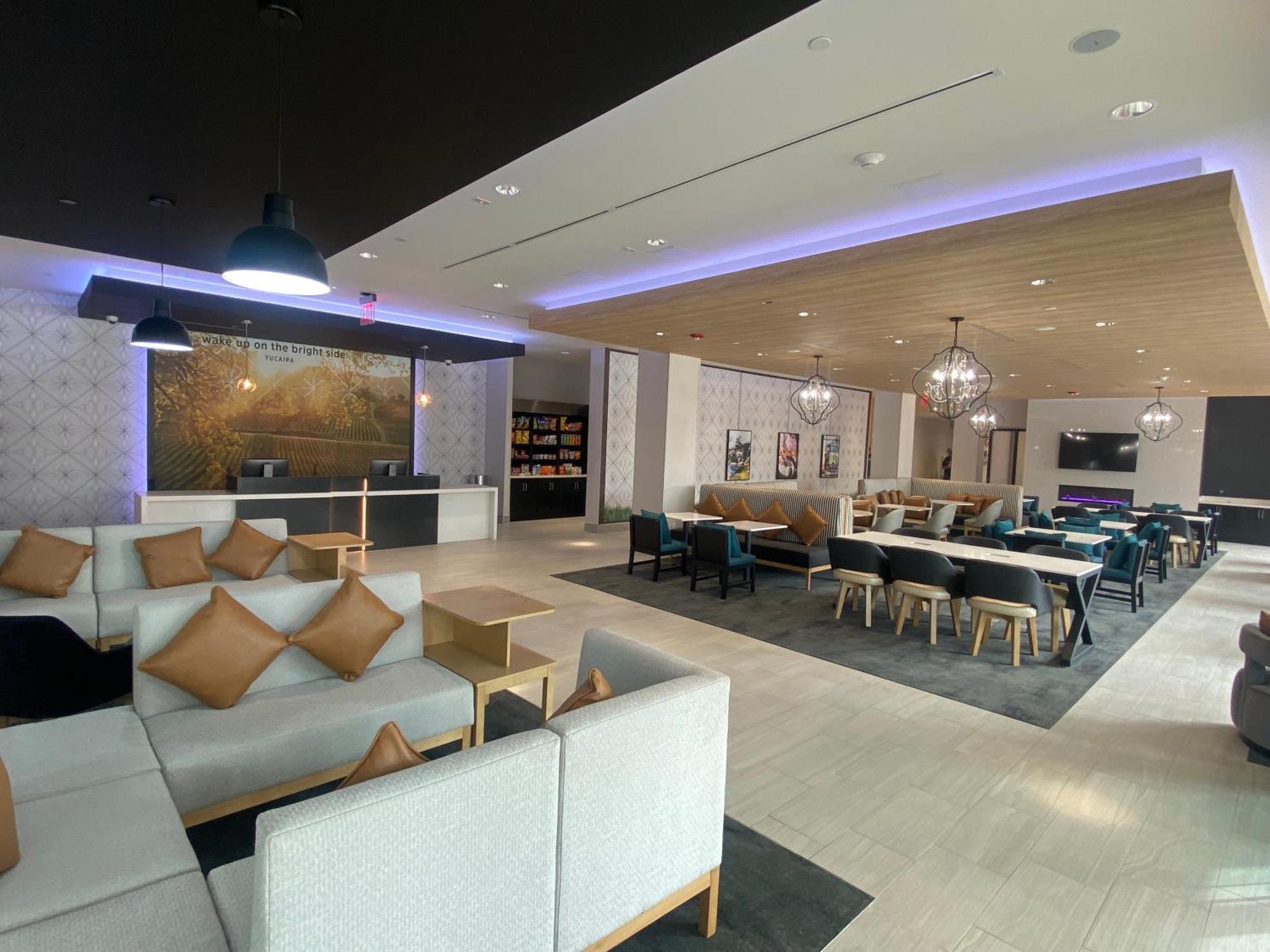 La Quinta Inn & Suites By Wyndham Yucaipa Extérieur photo