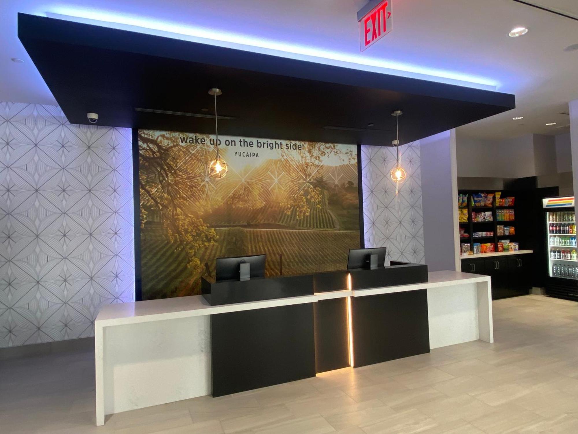 La Quinta Inn & Suites By Wyndham Yucaipa Extérieur photo